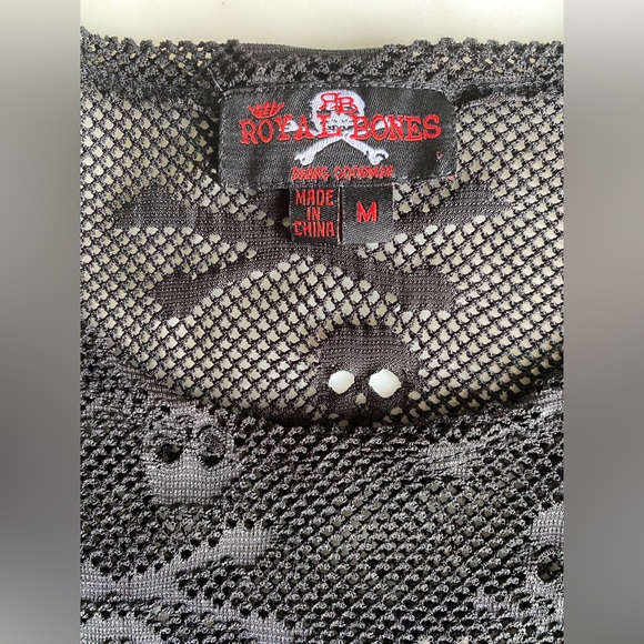 Skull Shirt - Picture 5 of 5